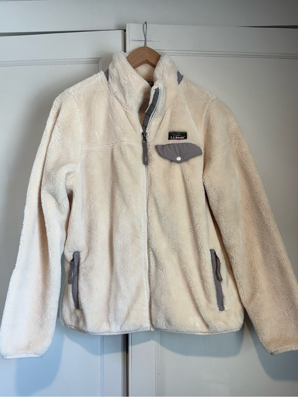 Women’s L.L. Bean Cream Zip Up Fleece Sweater Jacket